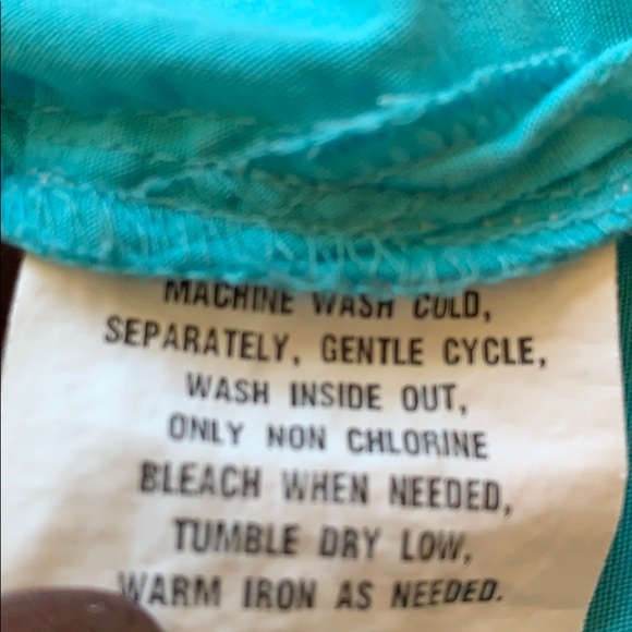 ALC At Last Classics 100% cotton turquoise V-Neck - Picture 8 of 8